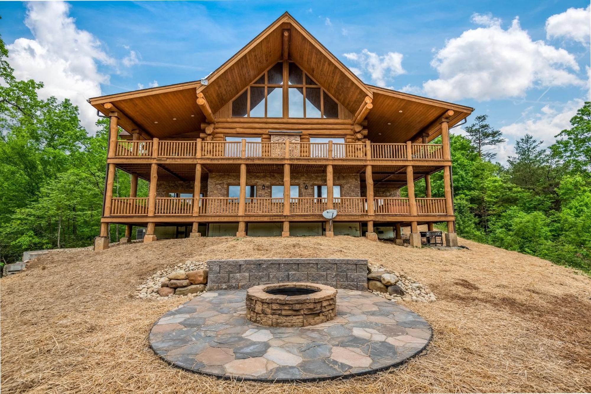 Big Bear Ridge Lodge - Breathtaking Mountain Views And Private Forest Scenes In Amazing Large Log Cabin Gatlinburg Eksteriør billede