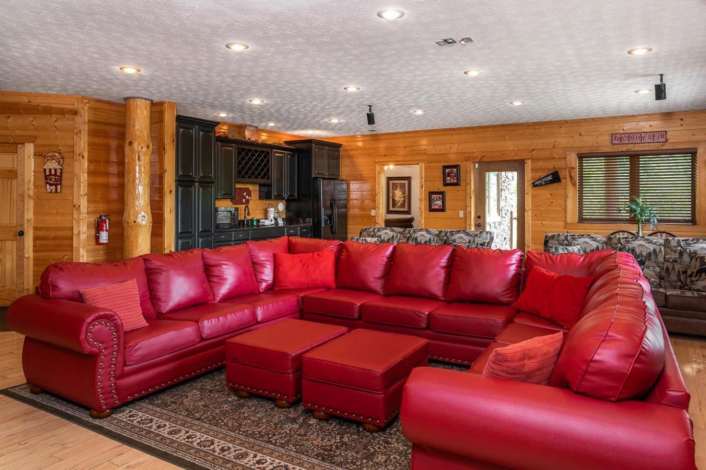 Big Bear Ridge Lodge - Breathtaking Mountain Views And Private Forest Scenes In Amazing Large Log Cabin Gatlinburg Eksteriør billede