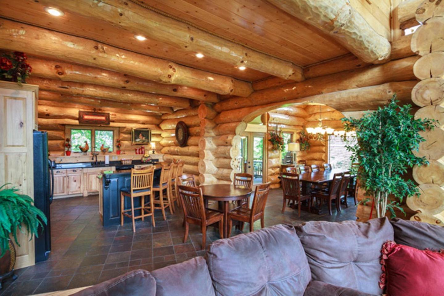 Big Bear Ridge Lodge - Breathtaking Mountain Views And Private Forest Scenes In Amazing Large Log Cabin Gatlinburg Eksteriør billede